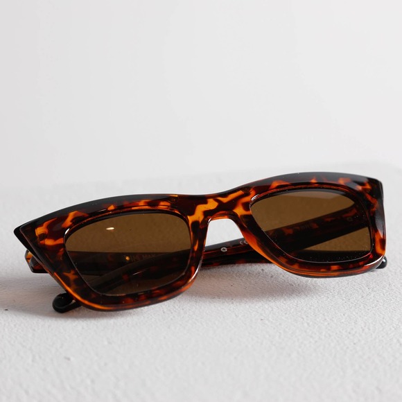 DIM MAK by Steve Aoki Brown Tortoise Sunglasses - Picture 7 of 7